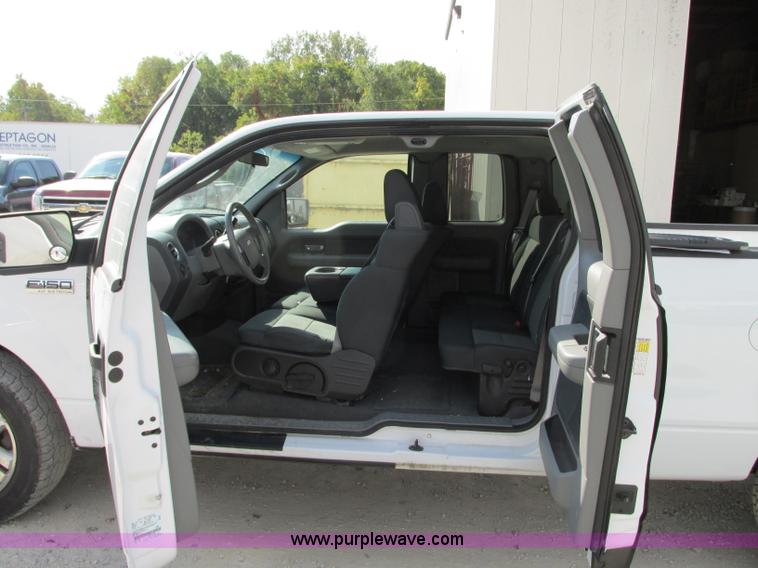image for item J8723 2008 Ford F150 XLT SuperCab pickup truck