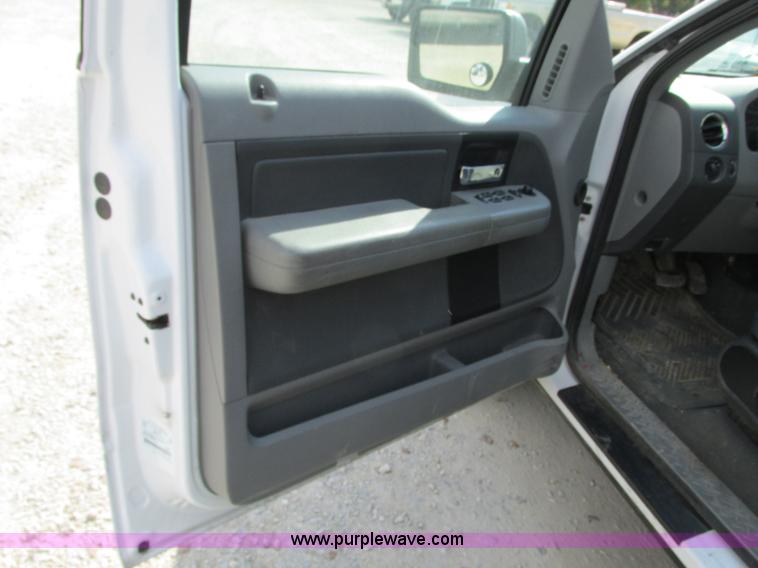 image for item J8723 2008 Ford F150 XLT SuperCab pickup truck