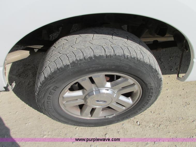 image for item J8723 2008 Ford F150 XLT SuperCab pickup truck