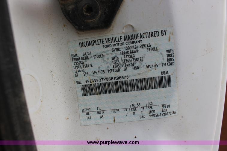 image for item K1195 2008 Ford F350 Super Duty XL flatbed pickup truck