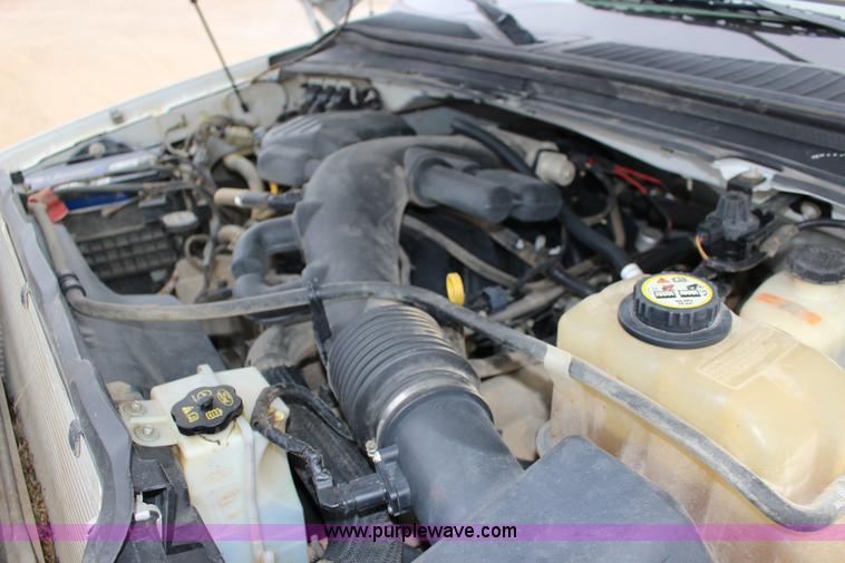 image for item K1195 2008 Ford F350 Super Duty XL flatbed pickup truck