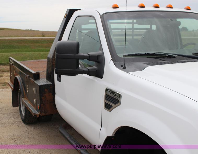 image for item K1195 2008 Ford F350 Super Duty XL flatbed pickup truck