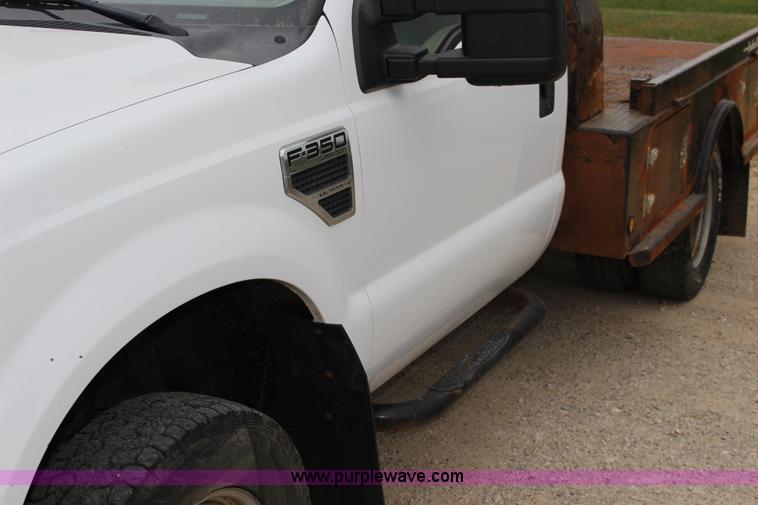 image for item K1195 2008 Ford F350 Super Duty XL flatbed pickup truck