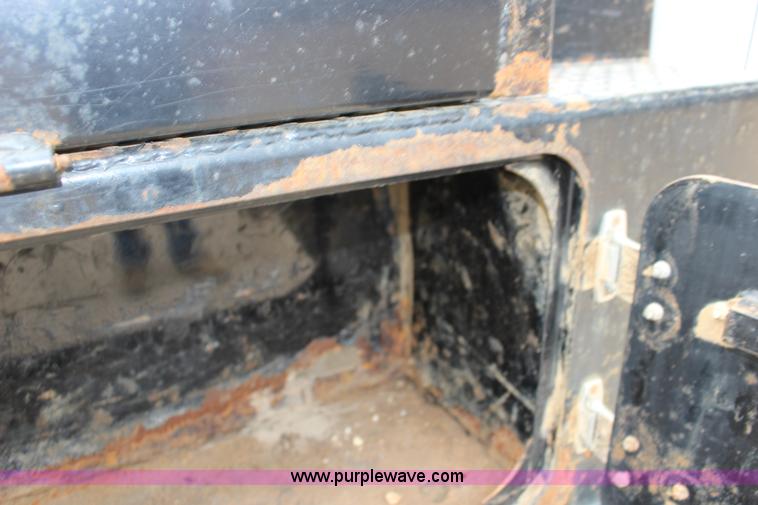 image for item K1195 2008 Ford F350 Super Duty XL flatbed pickup truck