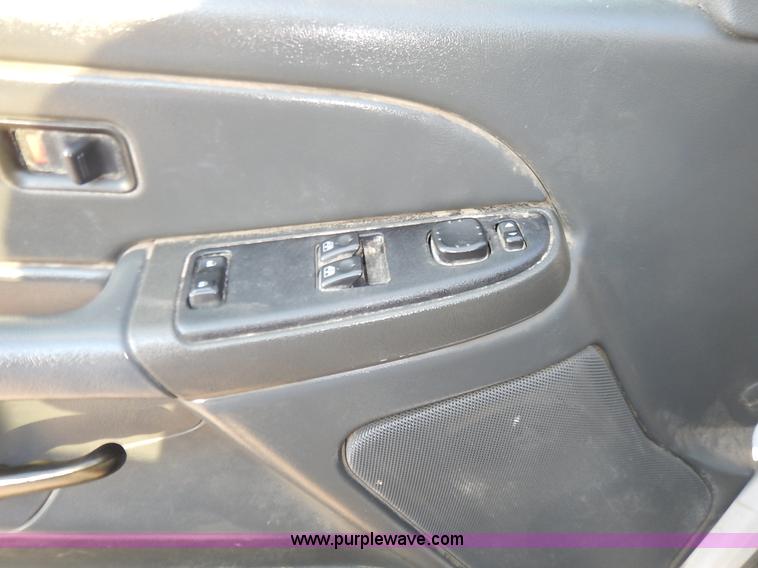 image for item K1730 2005 Chevrolet Silverado 1500 LS Ext. Cab pickup truck