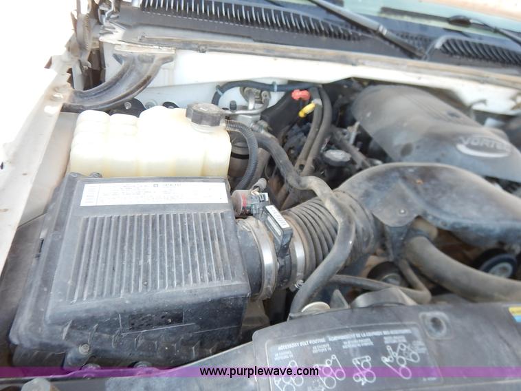 image for item K1730 2005 Chevrolet Silverado 1500 LS Ext. Cab pickup truck