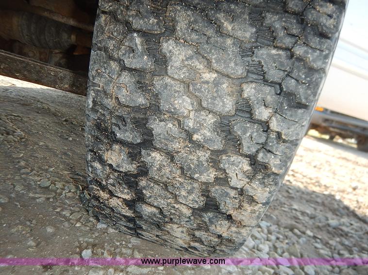 image for item K1730 2005 Chevrolet Silverado 1500 LS Ext. Cab pickup truck