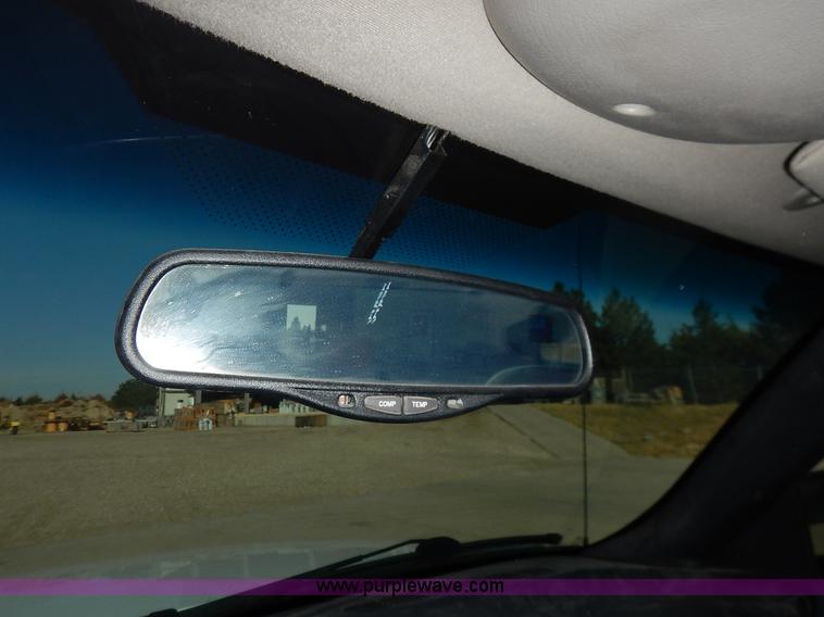 image for item K1731 2002 Chevrolet Silverado 1500 LS pickup truck