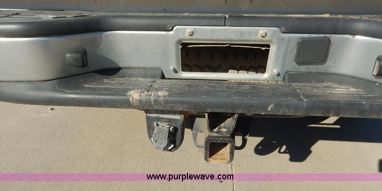 image for item K1731 2002 Chevrolet Silverado 1500 LS pickup truck