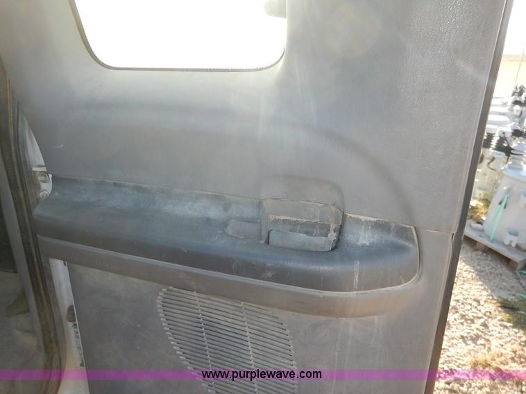 image for item K1732 1999 Ford F250 Super Duty SuperCab utility truck