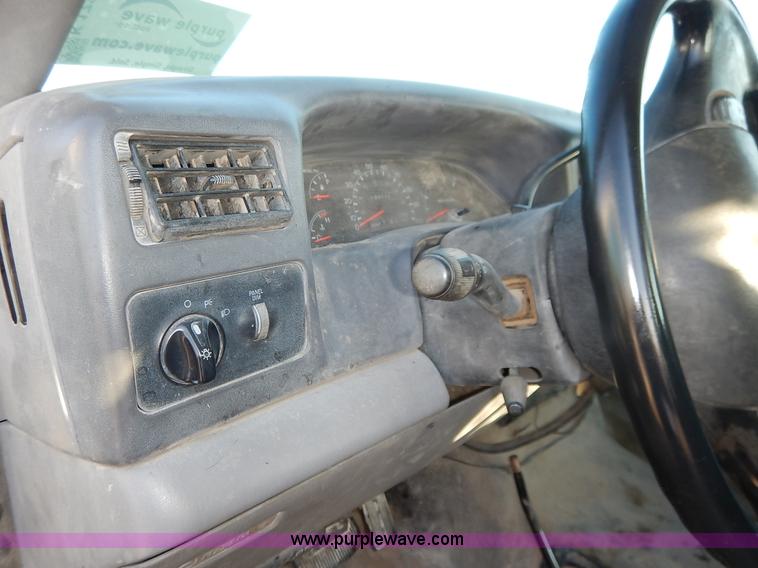 image for item K1732 1999 Ford F250 Super Duty SuperCab utility truck