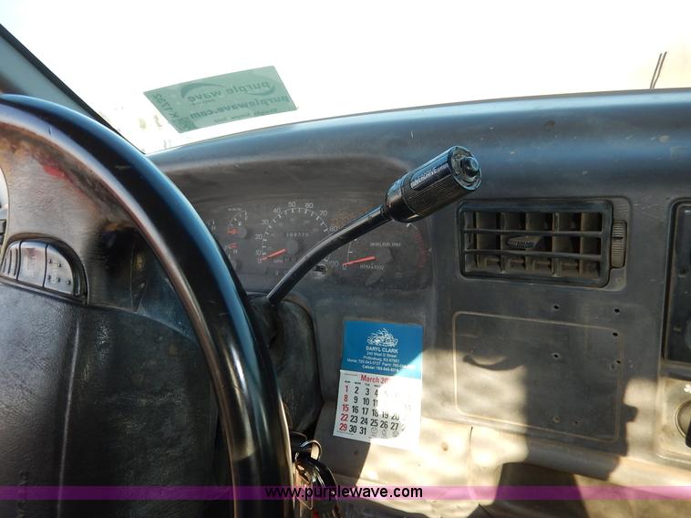 image for item K1732 1999 Ford F250 Super Duty SuperCab utility truck