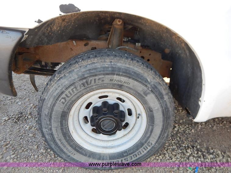 image for item K1732 1999 Ford F250 Super Duty SuperCab utility truck