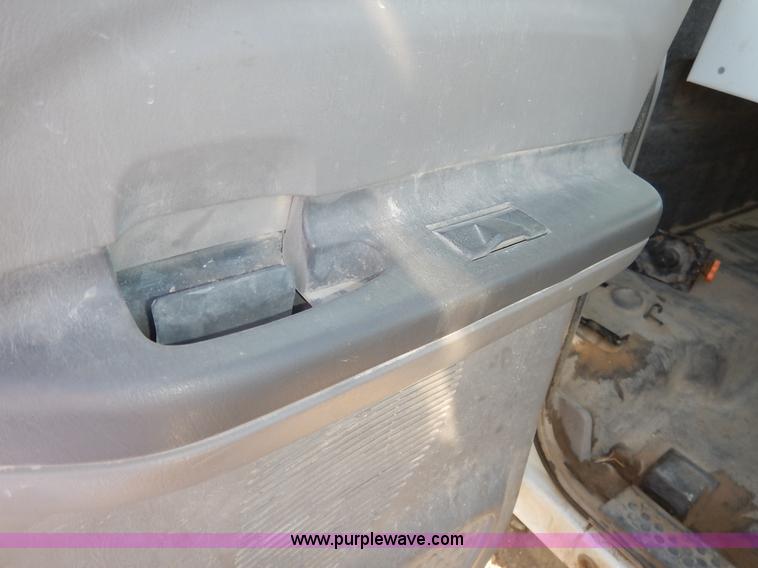 image for item K1732 1999 Ford F250 Super Duty SuperCab utility truck