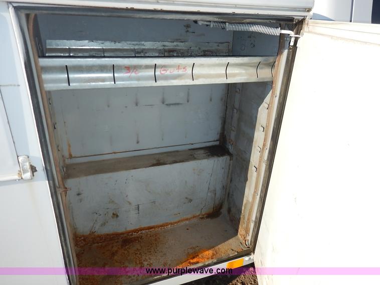 image for item K1732 1999 Ford F250 Super Duty SuperCab utility truck