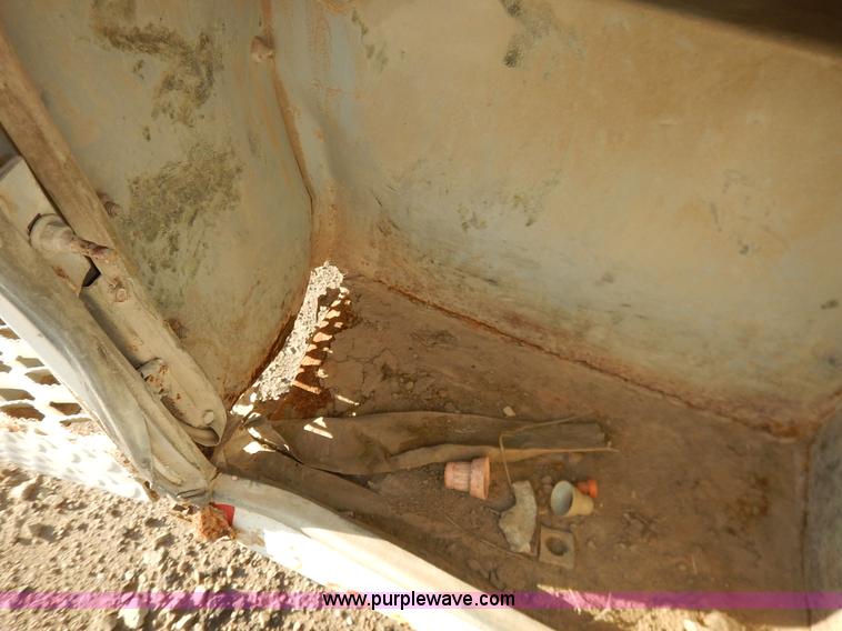 image for item K1732 1999 Ford F250 Super Duty SuperCab utility truck