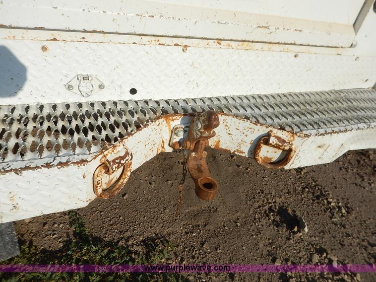 image for item K1732 1999 Ford F250 Super Duty SuperCab utility truck