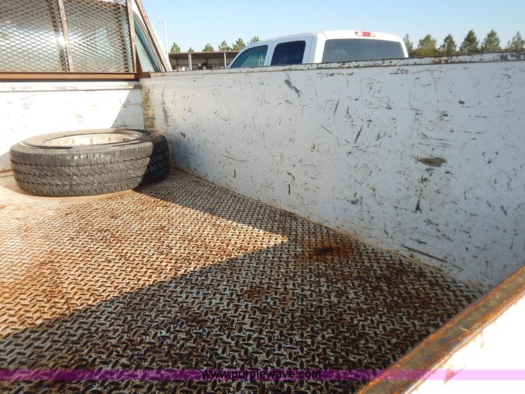 image for item K1732 1999 Ford F250 Super Duty SuperCab utility truck