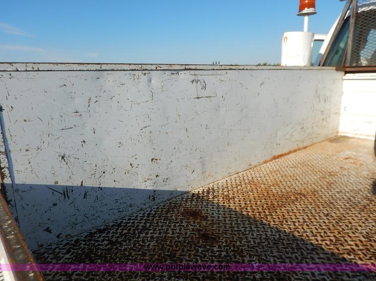 image for item K1732 1999 Ford F250 Super Duty SuperCab utility truck