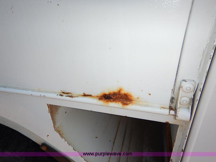 image for item K1732 1999 Ford F250 Super Duty SuperCab utility truck