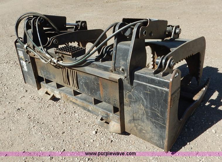 image for item K1744 Caterpillar 188-9300 skid steer grapple attachment