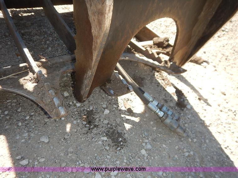 image for item K1744 Caterpillar 188-9300 skid steer grapple attachment