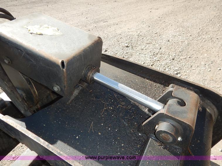 image for item K1744 Caterpillar 188-9300 skid steer grapple attachment