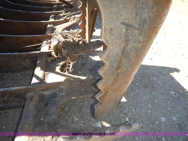 image for item K1744 Caterpillar 188-9300 skid steer grapple attachment