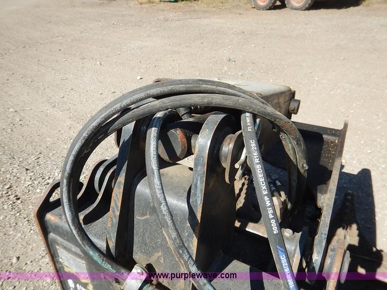 image for item K1744 Caterpillar 188-9300 skid steer grapple attachment