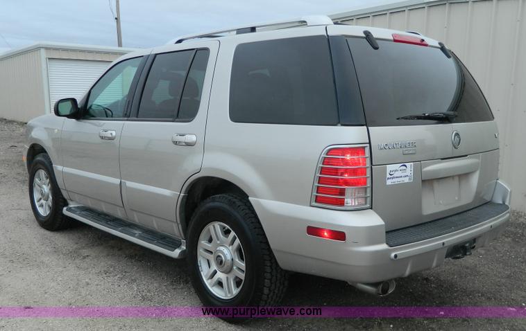 image for item K8189 2004 Mercury Mountaineer Premier series SUV