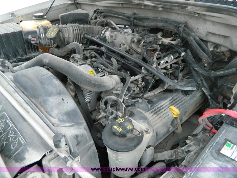 image for item K8189 2004 Mercury Mountaineer Premier series SUV