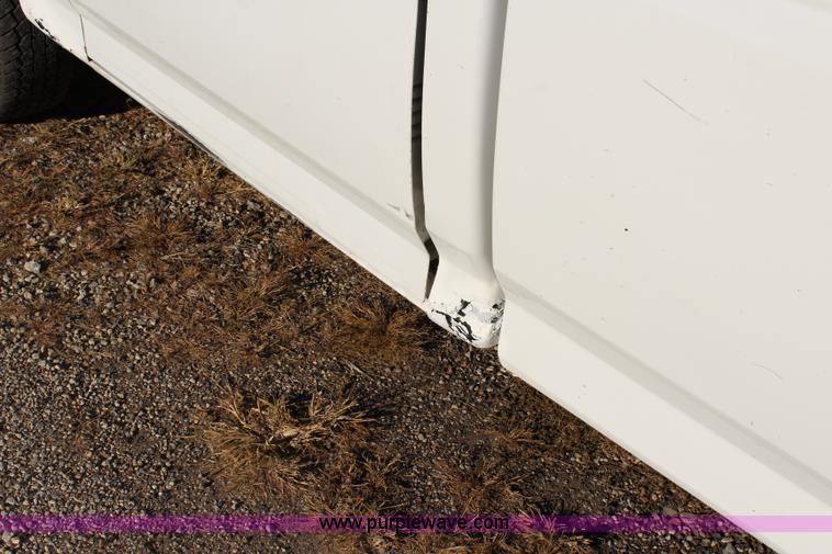 image for item L2353 1996 Ford F150 pickup truck