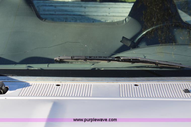 image for item L2353 1996 Ford F150 pickup truck