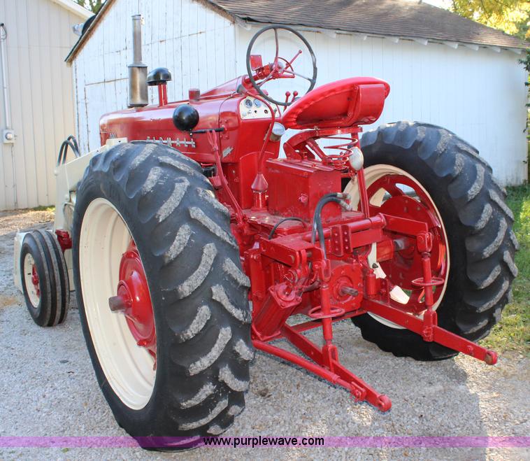 image for item L2442 1956 Farmall 400 tractor