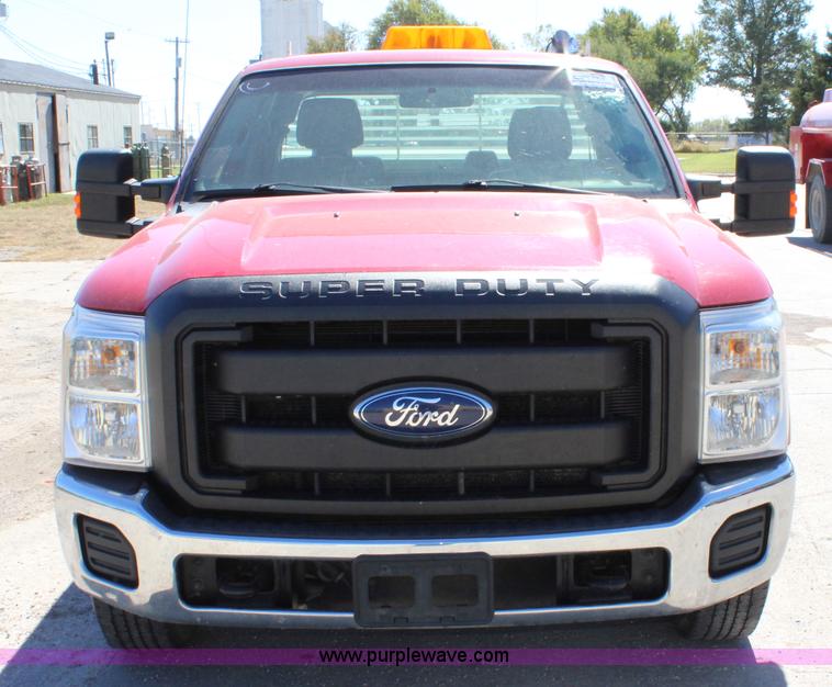 image for item L2462 2011 Ford F250 Super Duty SuperCab pickup truck