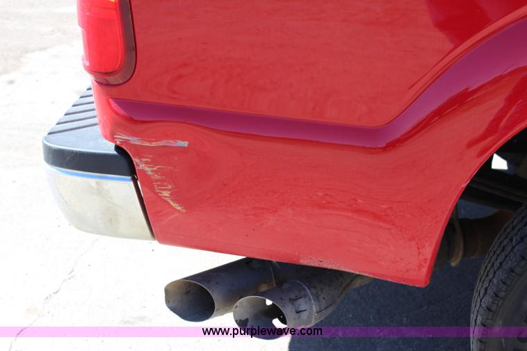 image for item L2462 2011 Ford F250 Super Duty SuperCab pickup truck