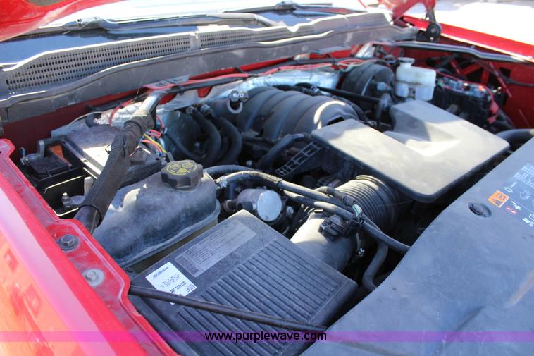 image for item L2463 2014 Chevrolet Silverado 1500 pickup truck