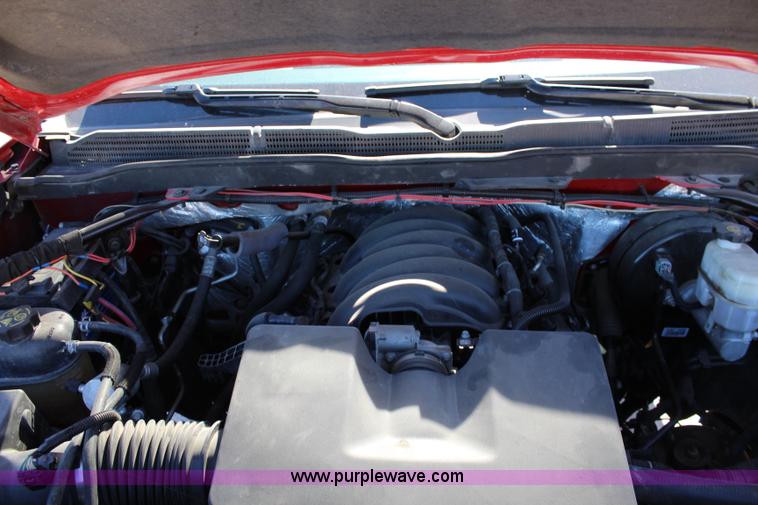 image for item L2463 2014 Chevrolet Silverado 1500 pickup truck