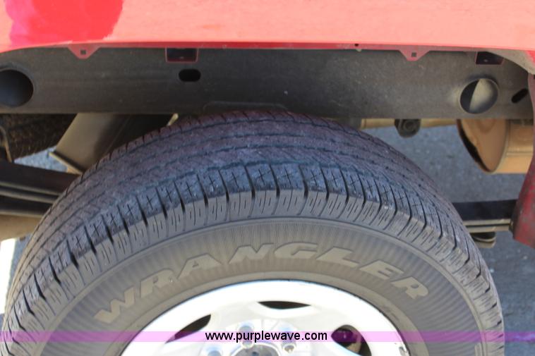 image for item L2463 2014 Chevrolet Silverado 1500 pickup truck