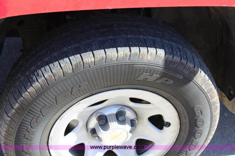 image for item L2463 2014 Chevrolet Silverado 1500 pickup truck