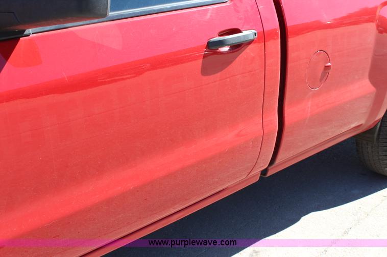 image for item L2463 2014 Chevrolet Silverado 1500 pickup truck