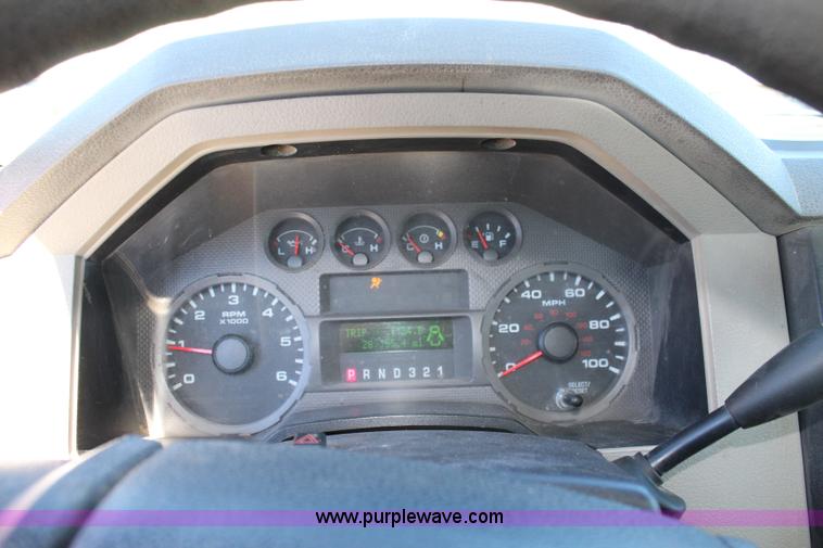 image for item L2465 2008 Ford F250 Super Duty pickup truck