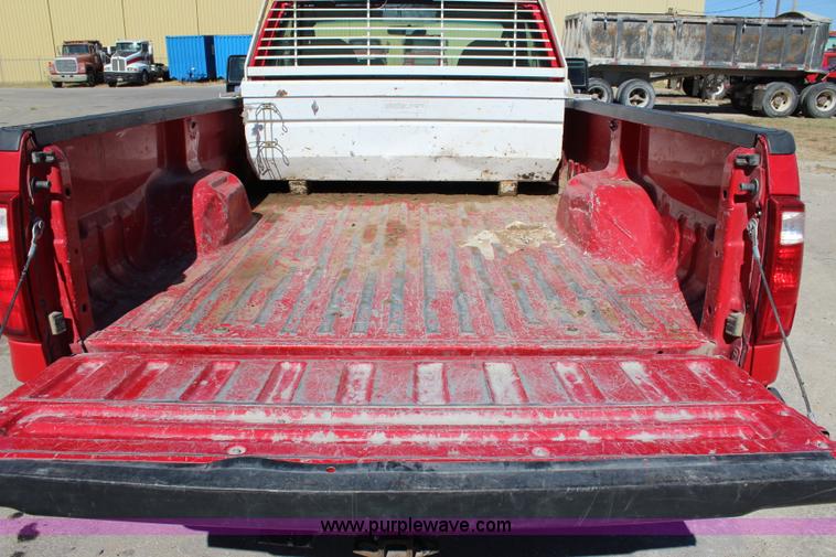 image for item L2465 2008 Ford F250 Super Duty pickup truck