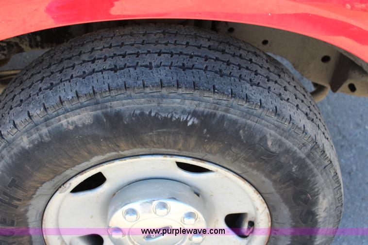 image for item L2465 2008 Ford F250 Super Duty pickup truck