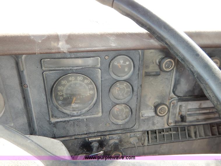 image for item L3501 1979 International F2554 flatbed truck