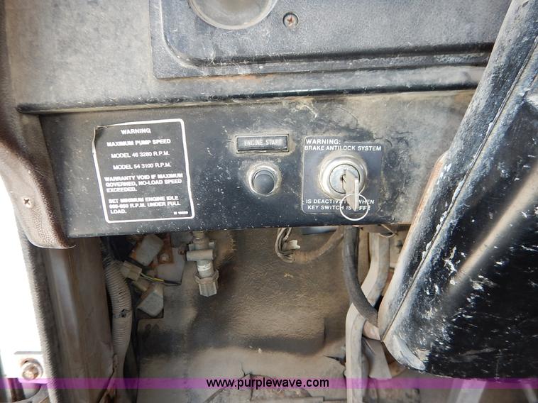 image for item L3501 1979 International F2554 flatbed truck