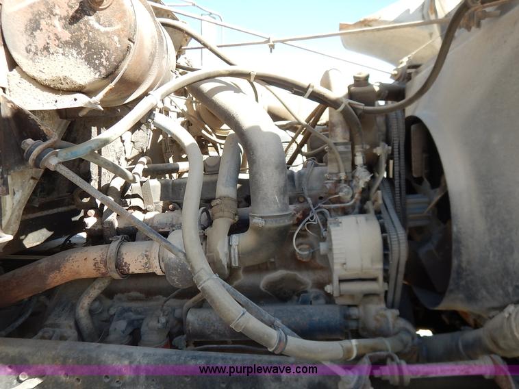 image for item L3501 1979 International F2554 flatbed truck