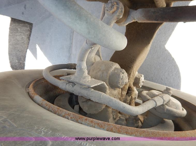 image for item L3501 1979 International F2554 flatbed truck