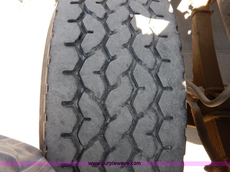 image for item L3501 1979 International F2554 flatbed truck