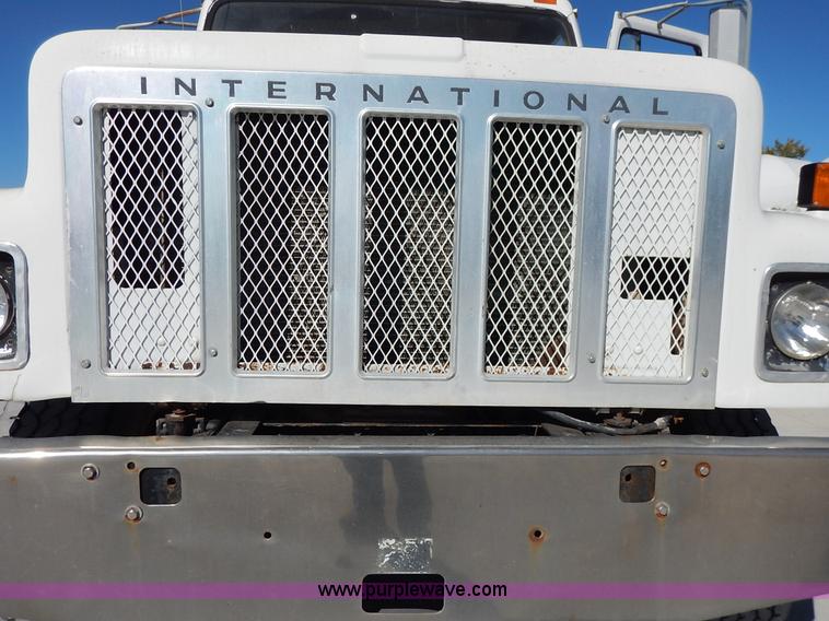 image for item L3501 1979 International F2554 flatbed truck